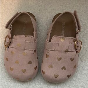 Old Navy Pink and Gold Moccasins with Heart Pattern